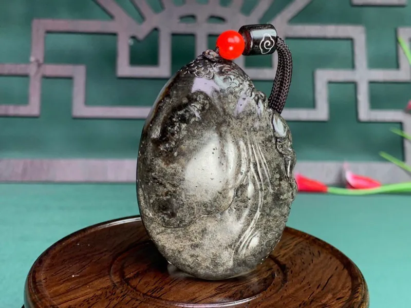 和田玉黑皮料不动明王挂件