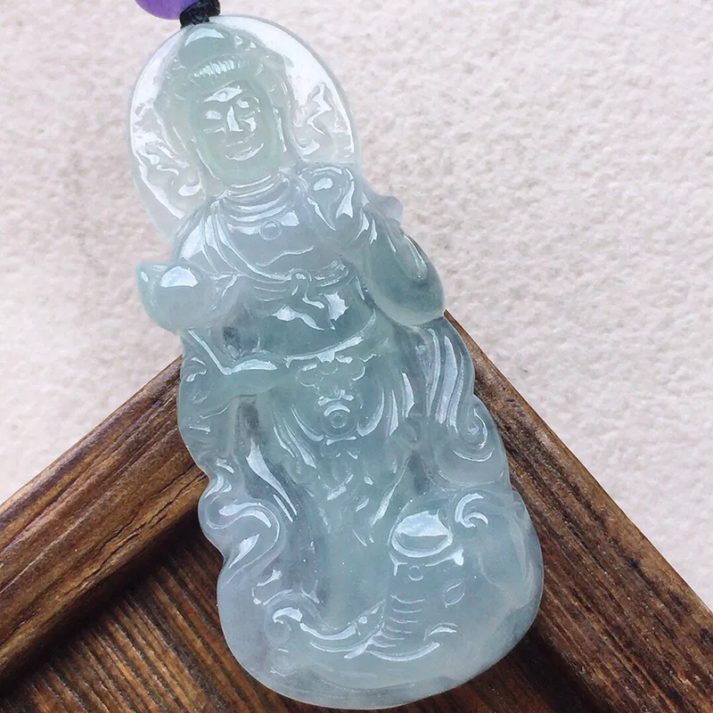 观音吊坠翡翠冰润保平安