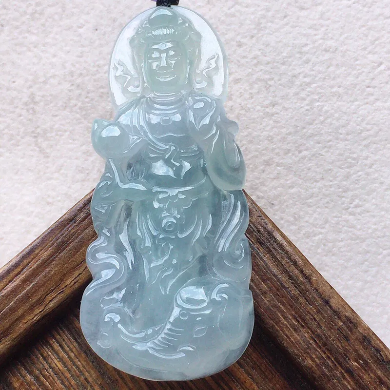 观音吊坠翡翠冰润保平安