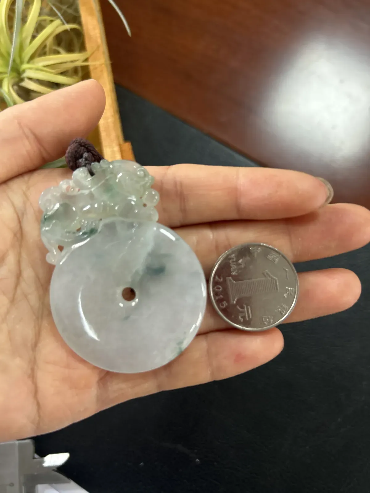 冰糯种貔貅平安扣吊坠