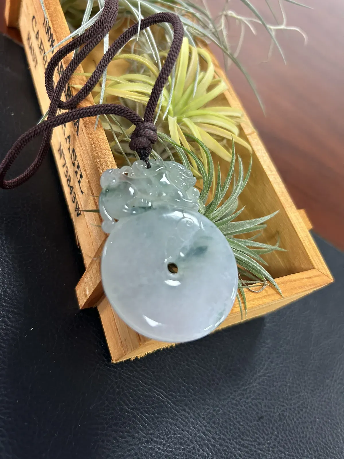 冰糯种貔貅平安扣吊坠