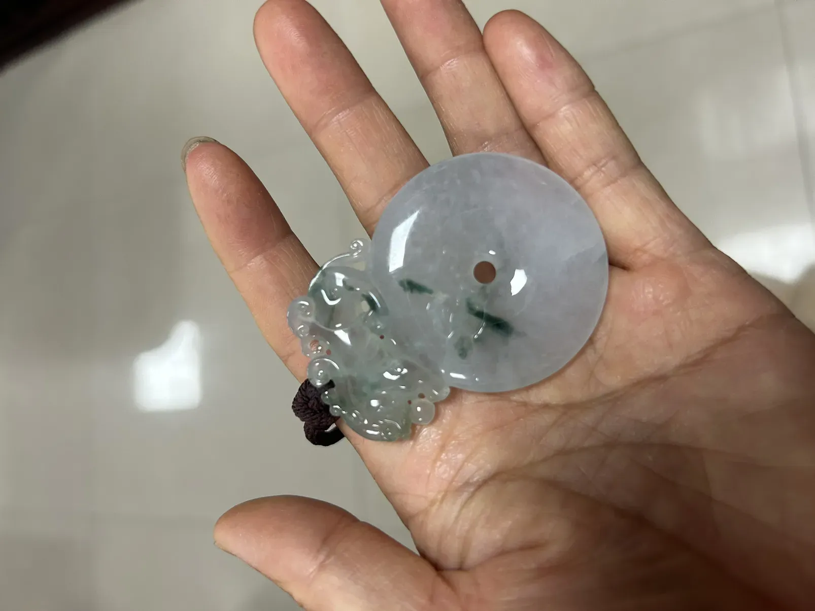 冰糯种貔貅平安扣吊坠