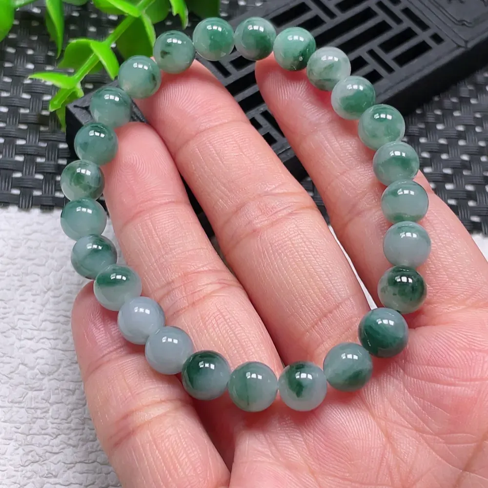 天然翡翠A货精美时尚水润飘花圆珠手链，珠子大小均匀，圆润，飘花灵动，完美度高，尺寸直径7.5mm*25颗