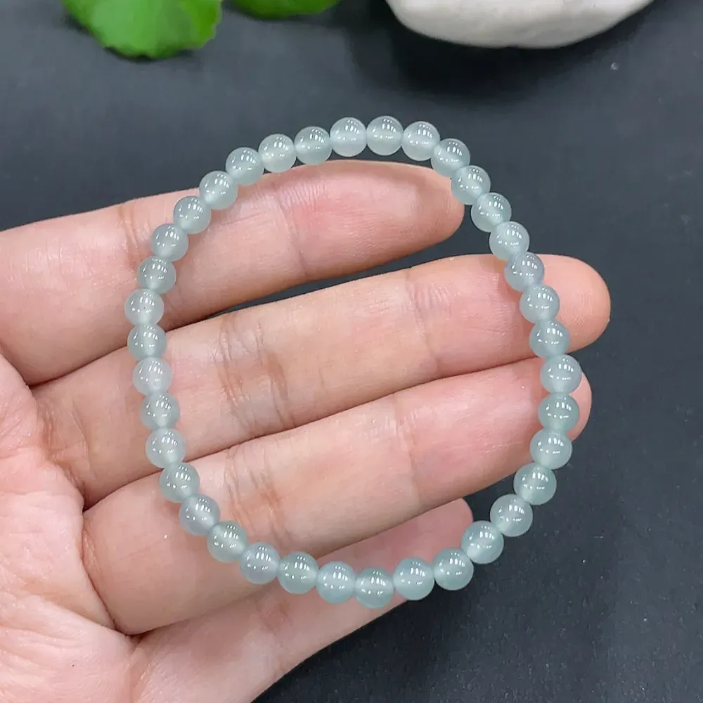 天然翡翠A货，老坑冰种珠链手链手串，起胶！直径4.8mm左右，