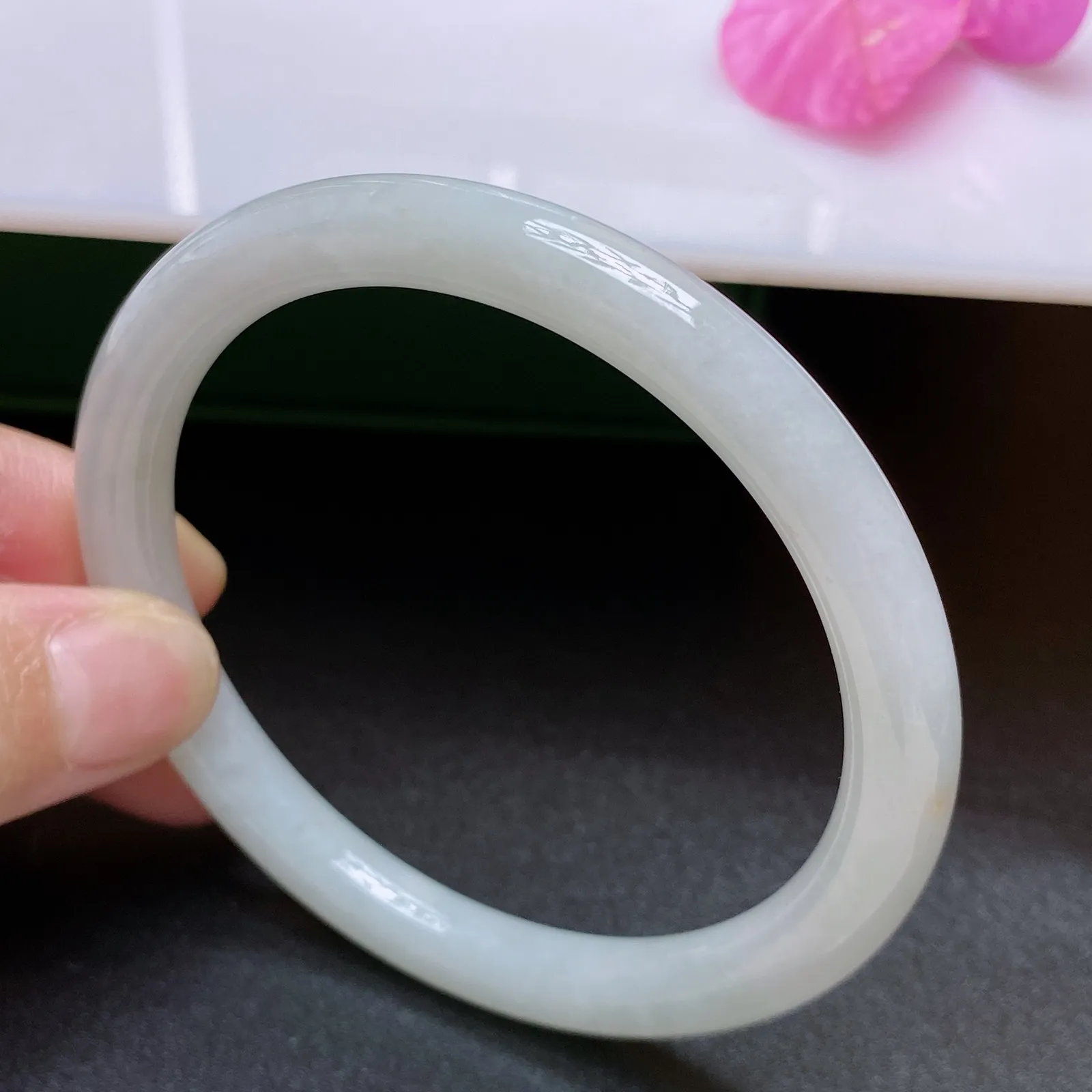 【新品秒杀｜低价放漏】冰糯种手镯 翡翠圆条手镯 圈口55mm 颜色清爽 水润细腻 佩戴效果清秀淡雅 26.01