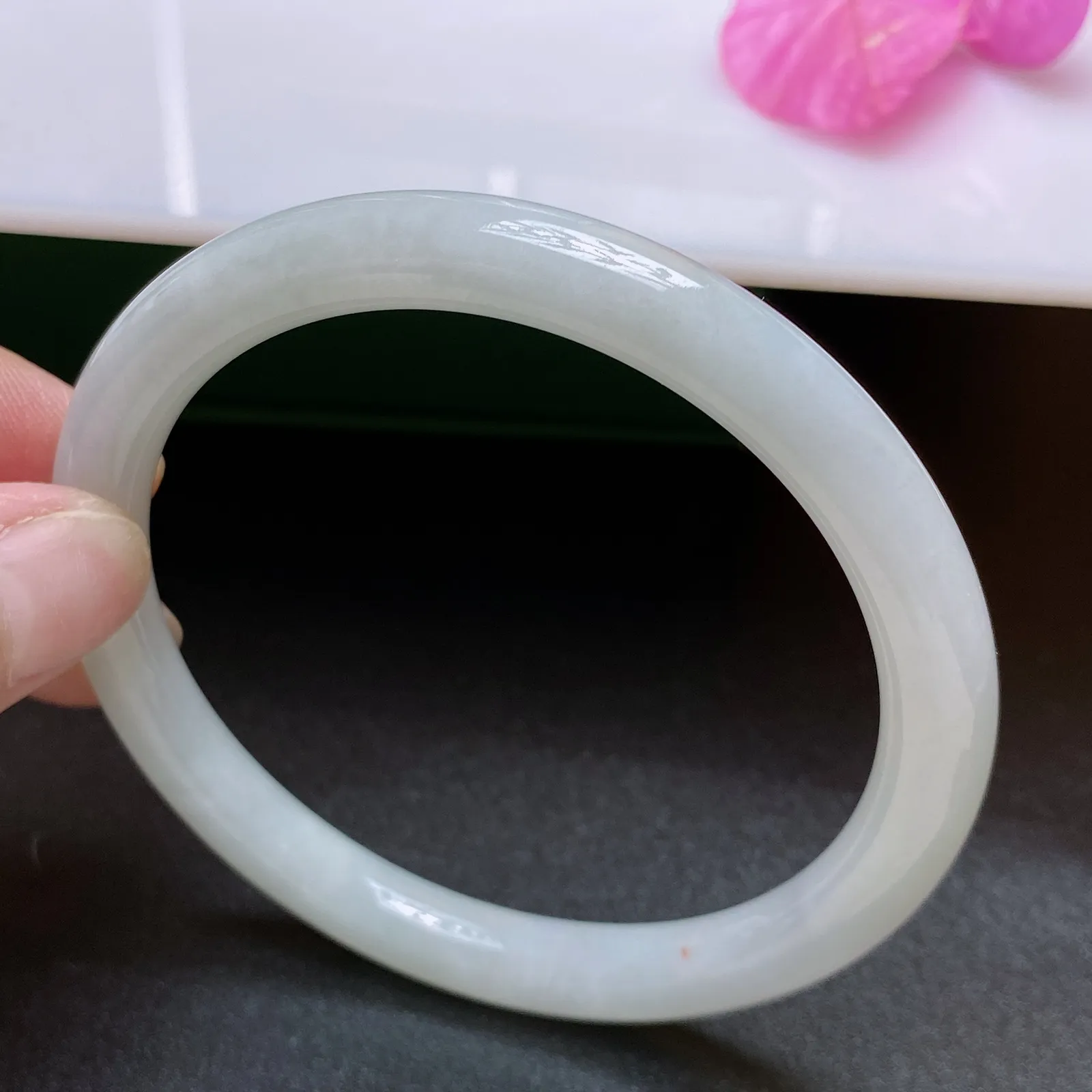 【新品秒杀｜低价放漏】冰糯种手镯 翡翠圆条手镯 圈口55mm 颜色清爽 水润细腻 佩戴效果清秀淡雅 26.01