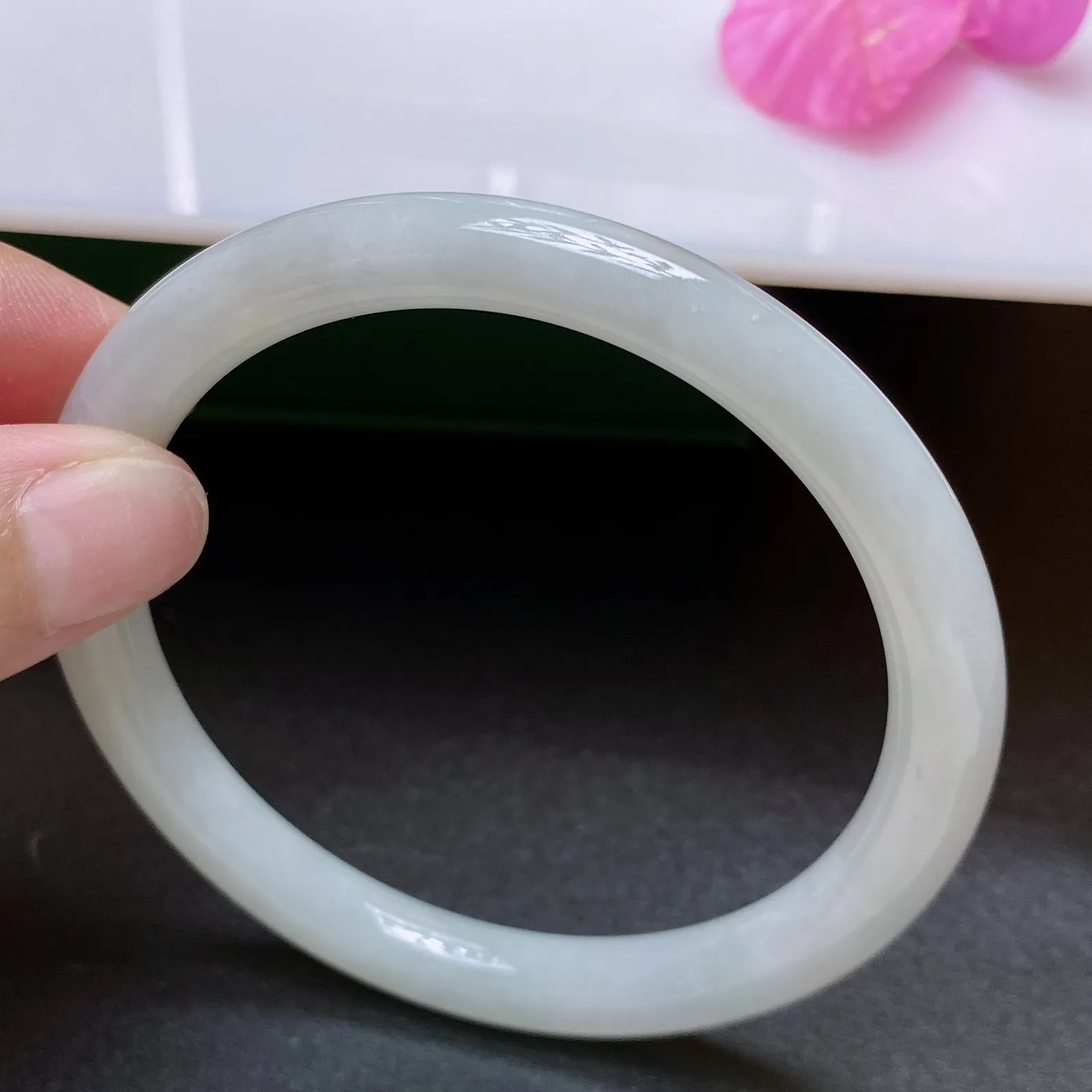 【新品秒杀｜低价放漏】冰糯种手镯 翡翠圆条手镯 圈口55mm 颜色清爽 水润细腻 佩戴效果清秀淡雅 26.01