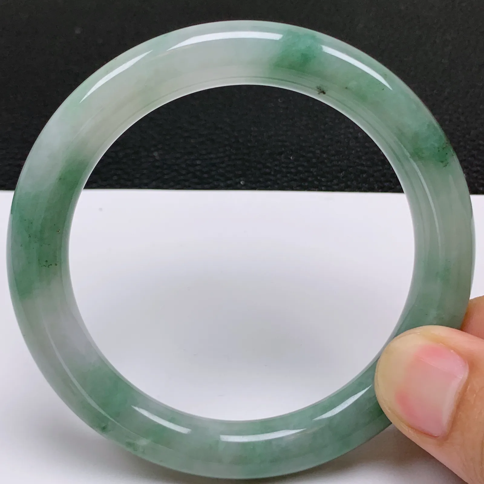 59～60圈口 缅甸天然翡翠A货双彩圆条手镯