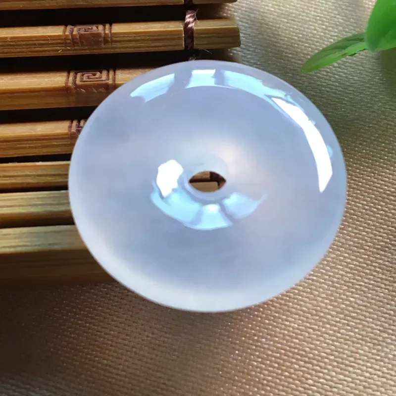 【好漂亮的老种木那冰平安扣项坠,平安吉祥,尺寸19.6*5.1mm,简约美👍耐看,非常大气,送礼或自留佳选,值得拥有.】图5