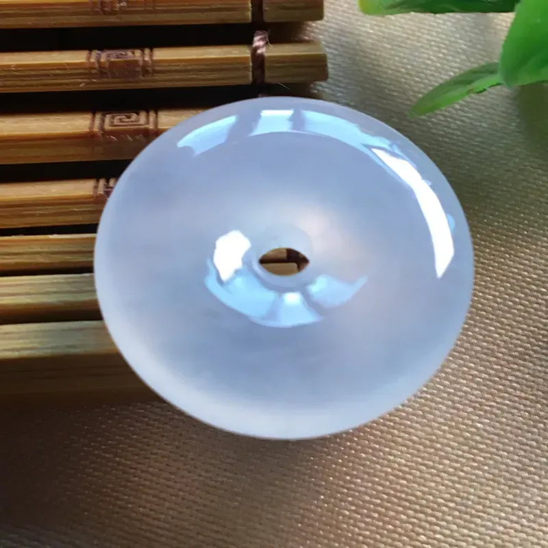 【好漂亮的老种木那冰平安扣项坠,平安吉祥,尺寸19.6*5.1mm,简约美👍耐看,非常大气,送礼或自留佳选,值得拥有.】图7