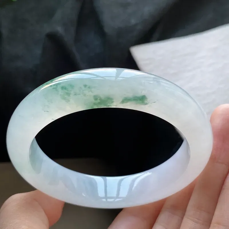 正圈：56.9mm 天然a货种水好飘花正圈翡翠手镯，圈口：56.9/13.7/9.1mm