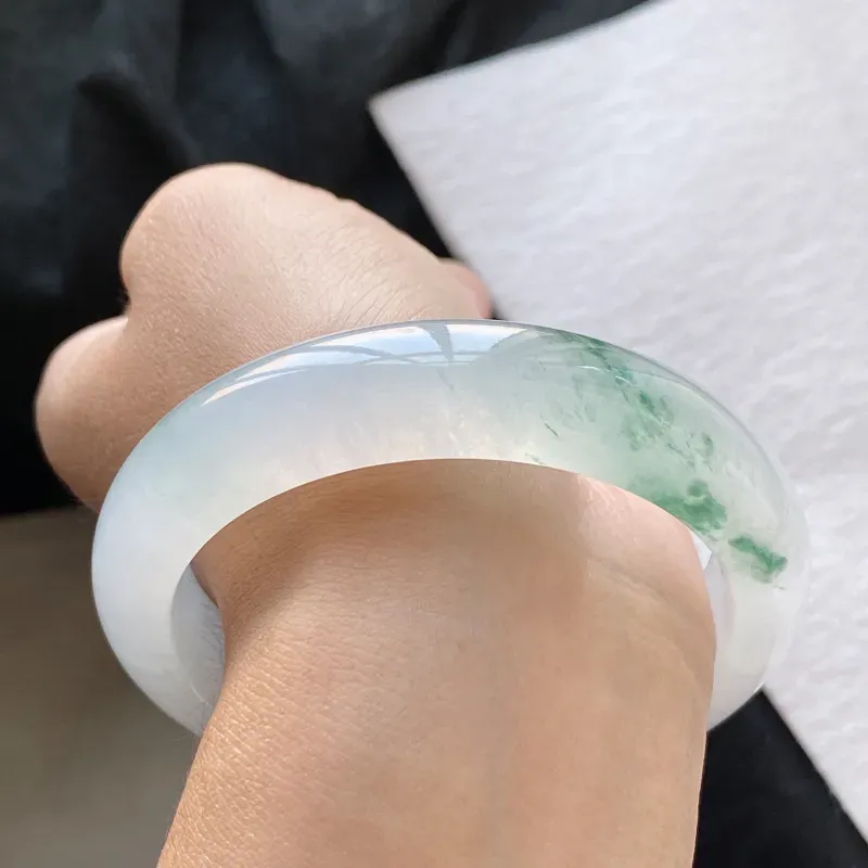 正圈：56.9mm 天然a货种水好飘花正圈翡翠手镯，圈口：56.9/13.7/9.1mm