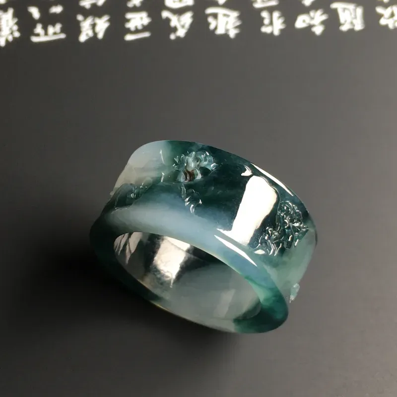 糯化种飘花【高山流水】扳指 质地细腻 雕工精湛 外径29宽12.5厚4毫米 内直径21.3毫米