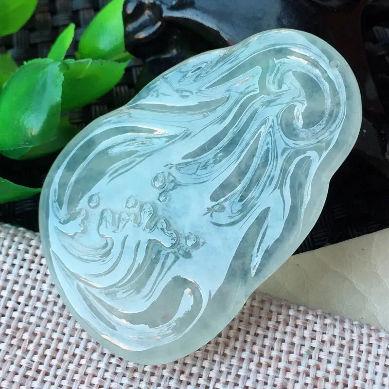【自然光拍摄🎉🎉 精雕山高水长玉坠 ,山水意境,玉质细腻冰润,胶感十足,色泽清新亮丽,上身气质高雅!尺寸:51.5*36*6mm】图5