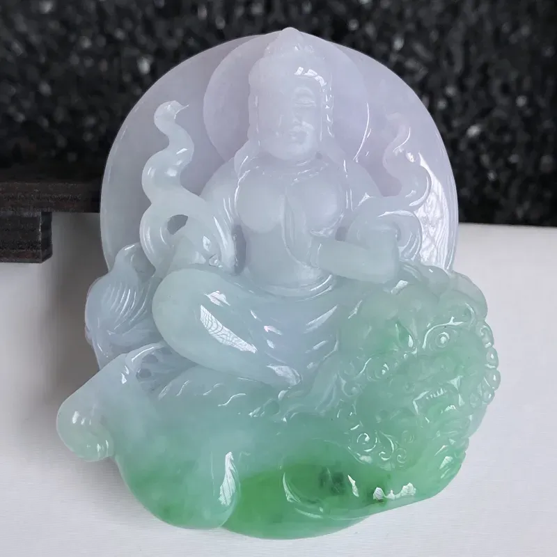 【🙏缅甸天然翡翠A货 双彩御龙观音吊坠,尺寸:55*45*11,克重:54.15,寓意健康,内外兼修,方能出众,平安祥和,质地细腻,种头好,双彩色泽艳丽,佩戴效果更好!】图5