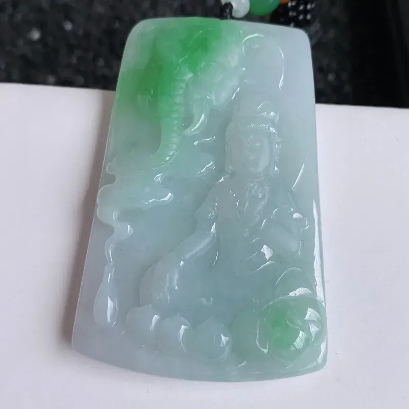 【🙏缅甸天然翡翠A货 精雕带绿普贤观音吊坠,克重:43.40,尺寸:59*37*9,寓意健康,内外兼修,方能出众,平安祥和,精工雕刻,线条流畅,佩戴效果更好!实物更好看!定珠为配饰珠!】图9