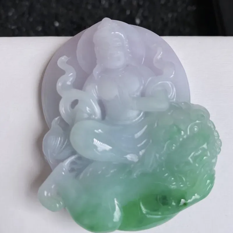 【🙏缅甸天然翡翠A货 双彩御龙观音吊坠,尺寸:55*45*11,克重:54.15,寓意健康,内外兼修,方能出众,平安祥和,质地细腻,种头好,双彩色泽艳丽,佩戴效果更好!】图7