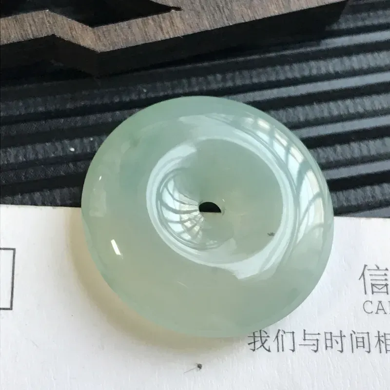 【编号:605,翡翠A货,飘花平安扣吊坠,尺寸:23.6*5.7mm】图7