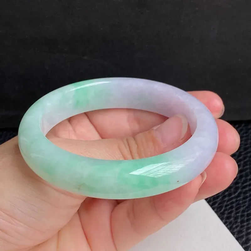 【圈口:56.7mm 天然翡翠A货春带彩宽边手镯、编号1.21-ch】图9