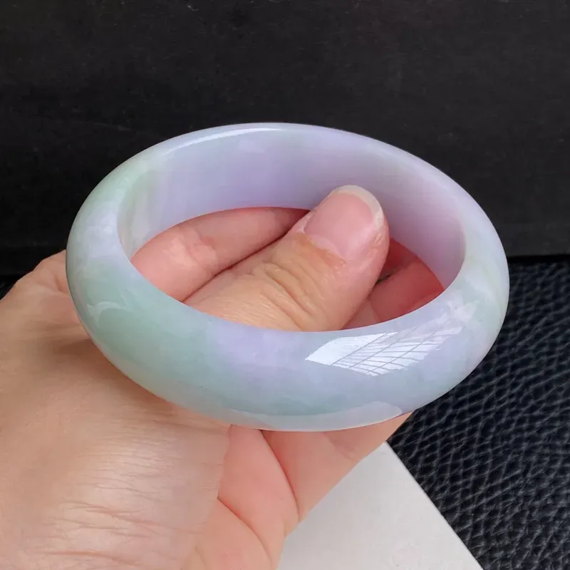 【圈口:57mm 天然翡翠A货细腻春带彩宽边手镯、编号1.21-ch】图3