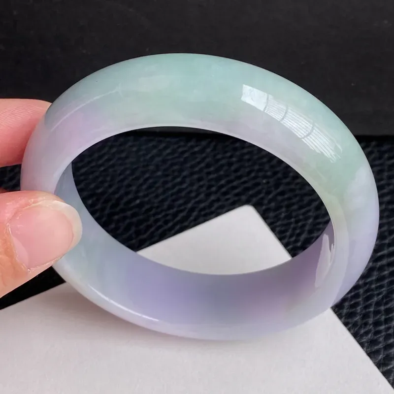 【圈口:57mm 天然翡翠A货细腻春带彩宽边手镯、编号1.21-ch】图6