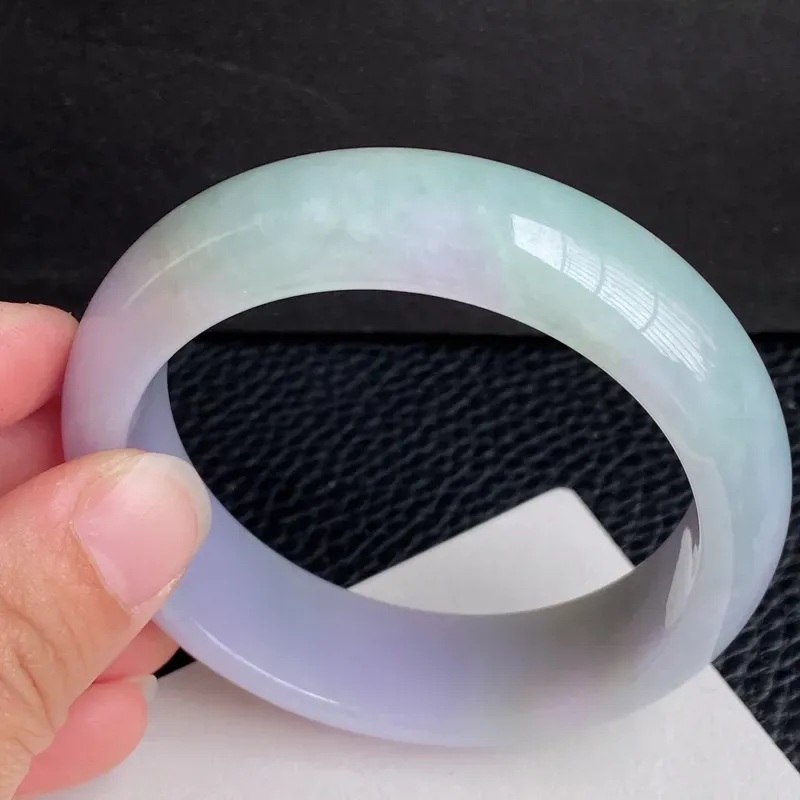【圈口:57mm 天然翡翠A货细腻春带彩宽边手镯、编号1.21-ch】图7