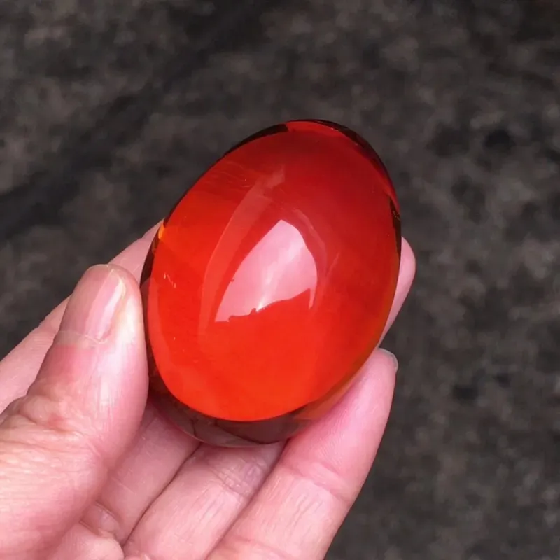 【天然缅甸琥珀精品红血蛋面,🈚️杂裂冰🈚️瑕疵,净水品质,颜色漂亮,珀体净透润亮,形饱满大气,规格49/35/26/,重25克】图4
