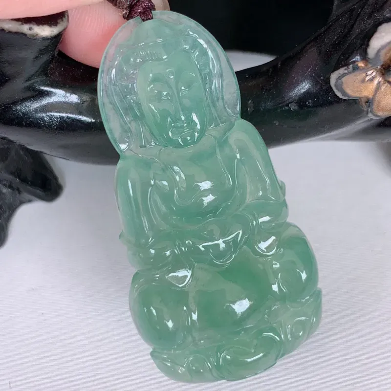【冰观音菩萨翡翠挂件,冰透水润,胶感十足,庇佑 ,守护 ,种水足,工艺精致,#60尺寸45.5*23.5*5.5】图3