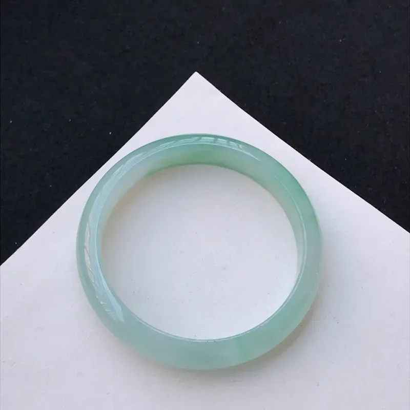 【尺寸:51.2/10.6/6.7mm,天然A货翡翠带绿宽边手镯,编号1.25-ying】图8