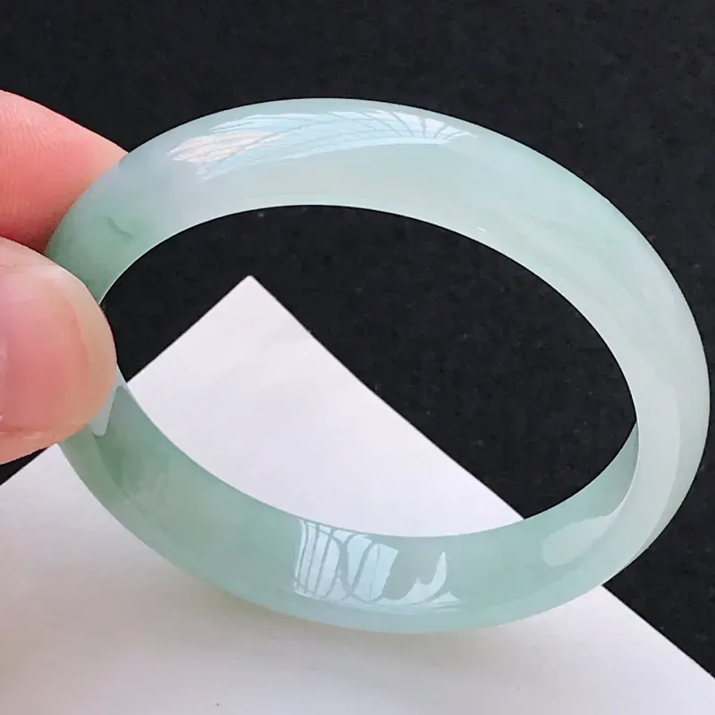 【尺寸:51.2/10.6/6.7mm,天然A货翡翠带绿宽边手镯,编号1.25-ying】图6