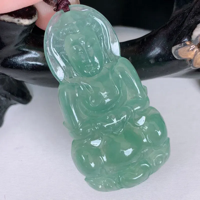 【冰观音菩萨翡翠挂件,冰透水润,胶感十足,庇佑 ,守护 ,种水足,工艺精致,#60尺寸45.5*23.5*5.5】图2