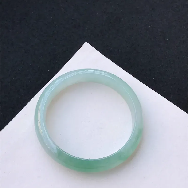 【尺寸:51.2/10.6/6.7mm,天然A货翡翠带绿宽边手镯,编号1.25-ying】图9