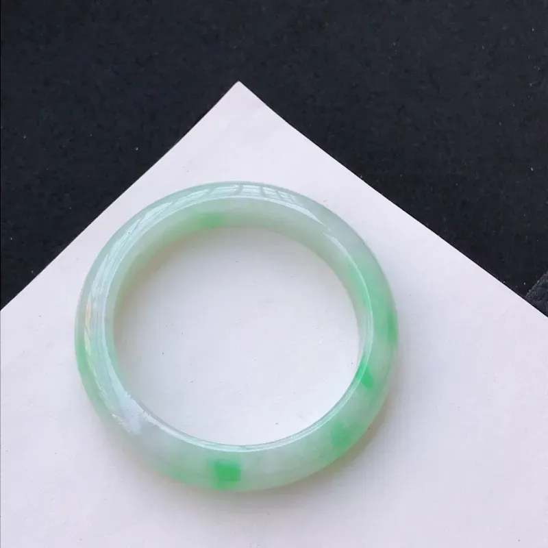 【尺寸:55.6/12.1/8.5mm,天然A货翡翠带绿宽边手镯,编号1.25-ying】图8