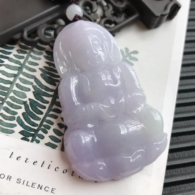 【编号590翡翠A货紫罗兰赐福观音吊坠,尺寸50.1*31.1*7.9mm】图2