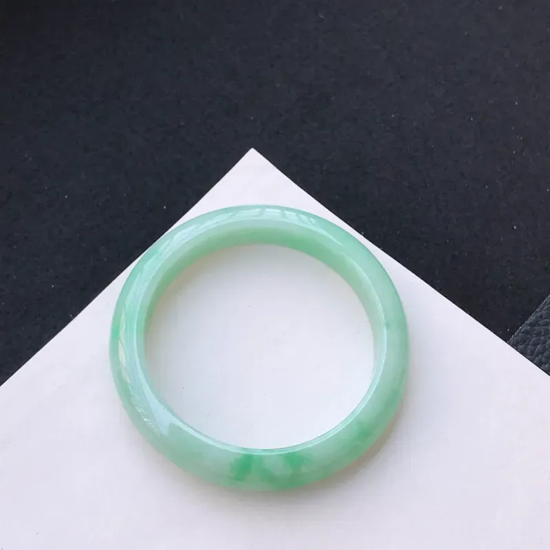 【尺寸:59.6/12.5/8.5mm,天然A货翡翠带绿宽边手镯,编号1.25-ying】图9
