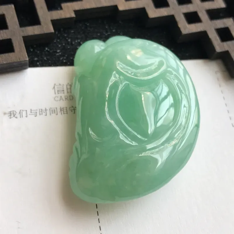 【编号:605,翡翠A货,飘绿佛公吊坠,尺寸:43.5*30*12.6mm】图8