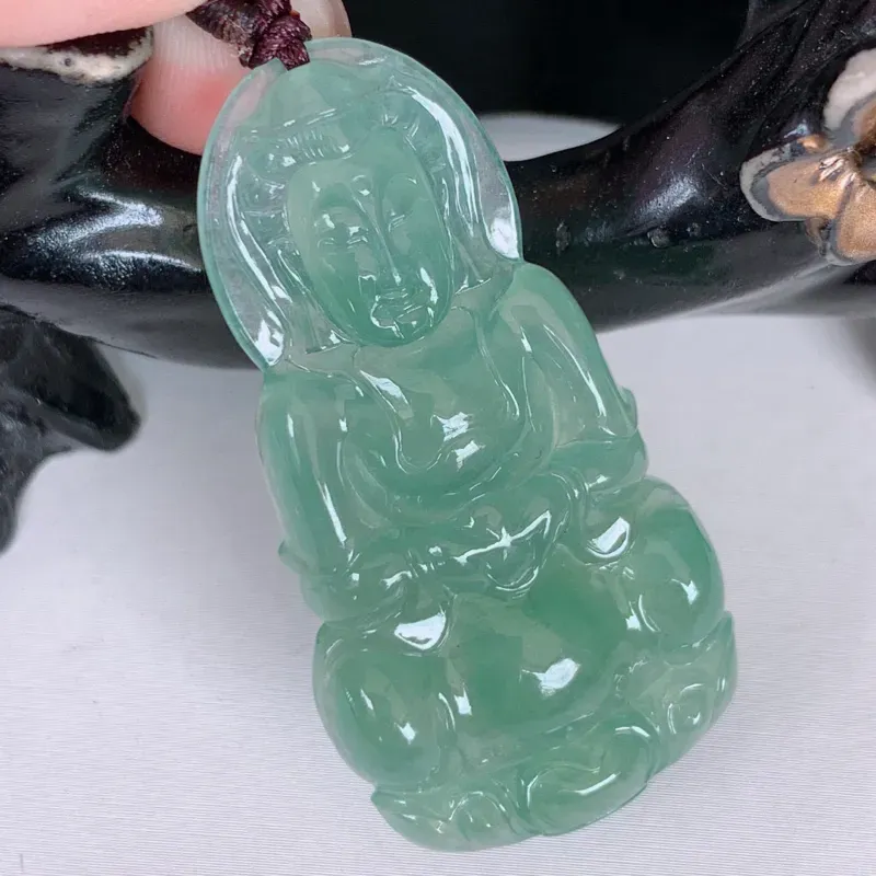 【冰观音菩萨翡翠挂件,冰透水润,胶感十足,庇佑 ,守护 ,种水足,工艺精致,#60尺寸45.5*23.5*5.5】图1