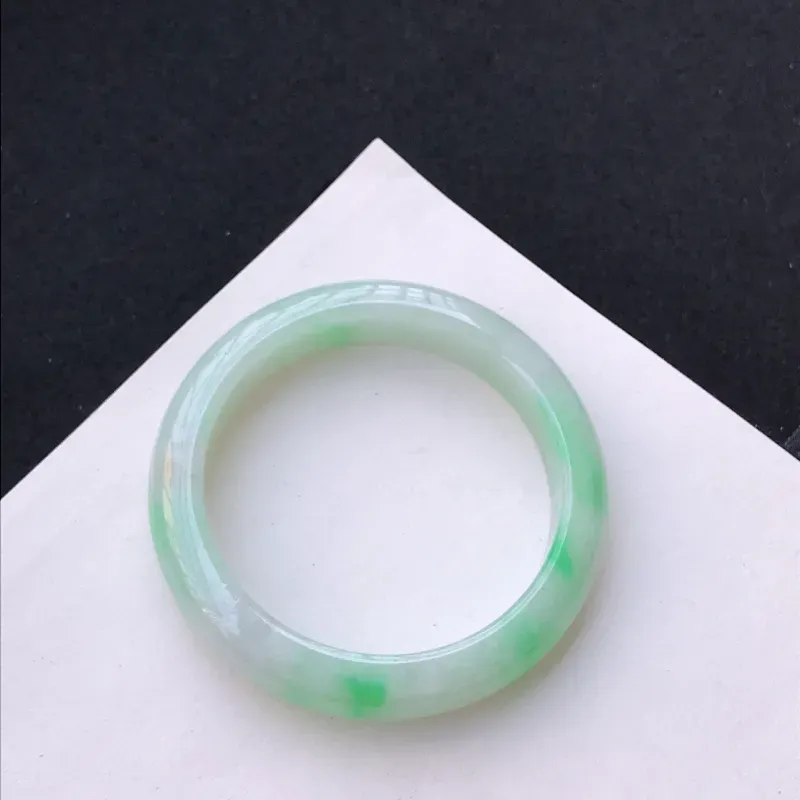 【尺寸:55.6/12.1/8.5mm,天然A货翡翠带绿宽边手镯,编号1.25-ying】图9