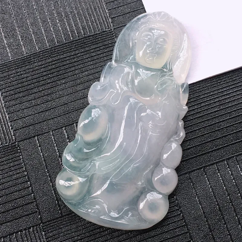 【翡翠冰糯种浅春色观音吊坠,水头好,玉质细腻温润。】图1