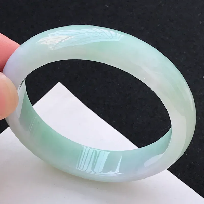 【尺寸:59.5/14/8mm,天然A货翡翠带绿宽边手镯,编号1.25-ying】图3