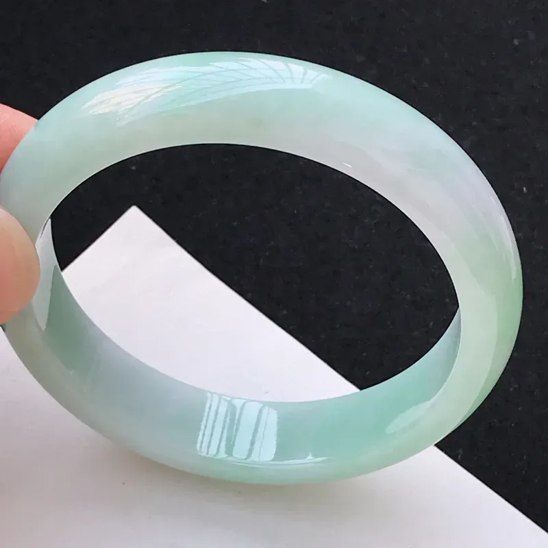 【尺寸:59.5/14/8mm,天然A货翡翠带绿宽边手镯,编号1.25-ying】图4