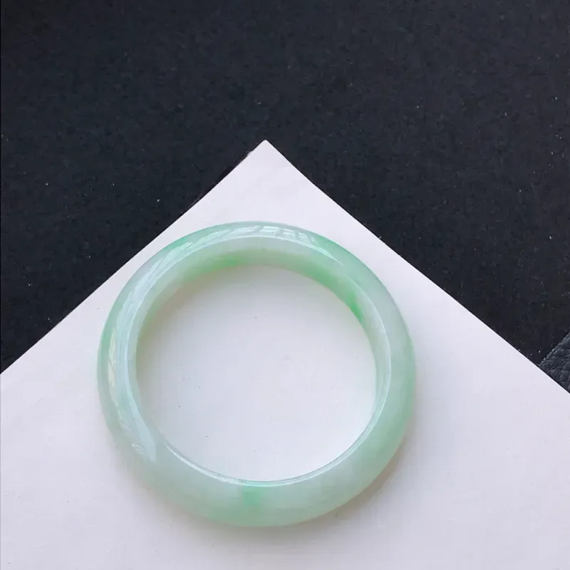 【尺寸:55.6/12.1/8.5mm,天然A货翡翠带绿宽边手镯,编号1.25-ying】图7