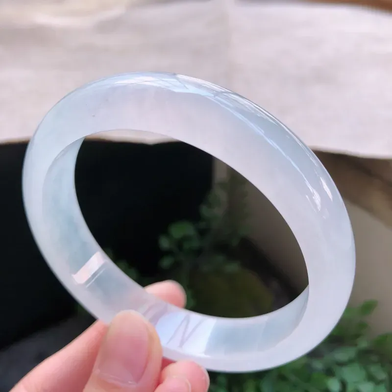 【01/26 冰糯种正圈翡翠手镯,⑥ 玉质细腻水润,上手清秀优雅】图5