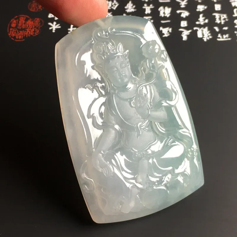 冰糯种【度母】吊坠 质地细腻 雕工精湛