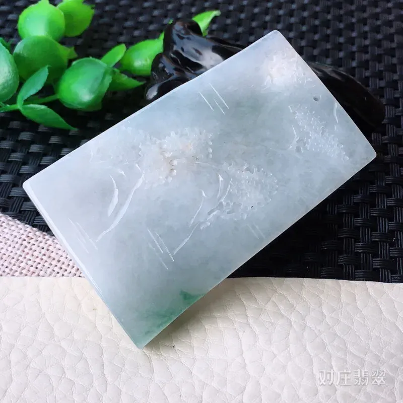 【精雕山高水长玉坠 种老水足 水润细腻,色泽淡雅 雕工精湛 收藏欣赏佳品,质感佳。有精美修饰雕!尺寸:68*43.1*10.9mm】图8
