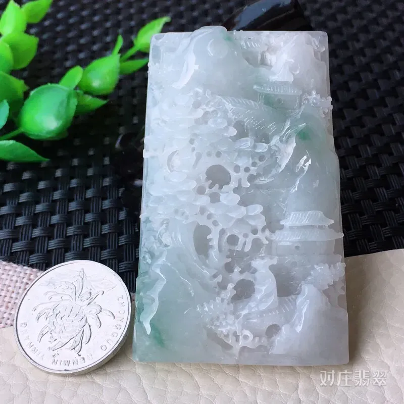 【精雕山高水长玉坠 种老水足 水润细腻,色泽淡雅 雕工精湛 收藏欣赏佳品,质感佳。有精美修饰雕!尺寸:68*43.1*10.9mm】图3