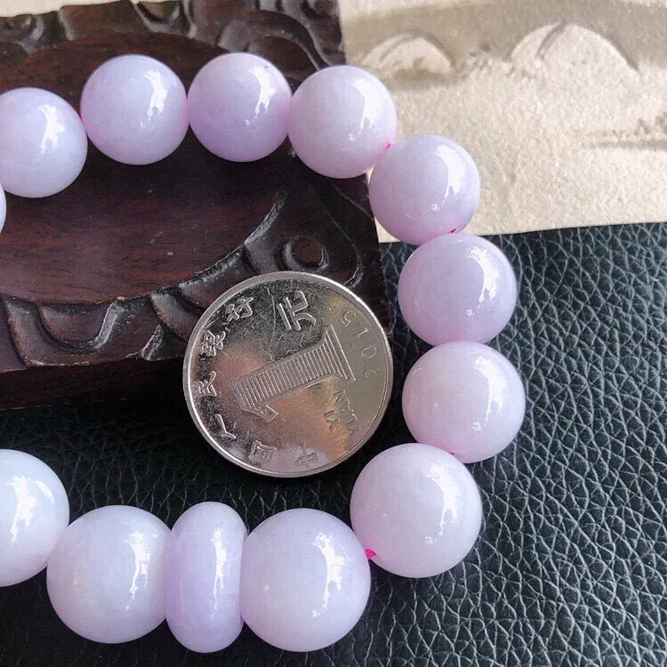 天然缅甸老坑翡翠A货紫罗兰圆珠子手链，料子细腻柔洁，尺寸珠子直径14mm，重量73.30g。