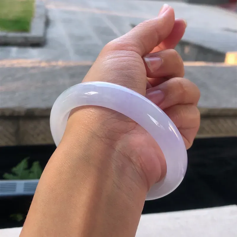 【天然翡翠正圈玉手镯,水润紫罗兰,玉质润,品相好,优雅瞩目,尺寸圈口58.4/12/7.8 , 纹】图3