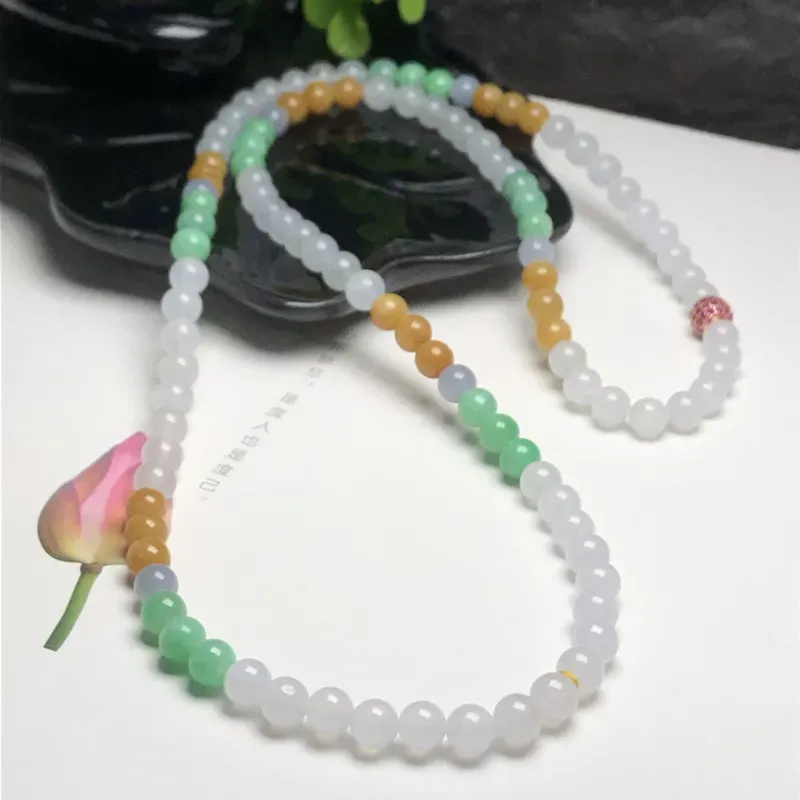 糯种多彩翡翠珠链项链、108颗、直径6.9毫米、质地细腻、色彩鲜艳、隔珠是装饰品、ADA031C23