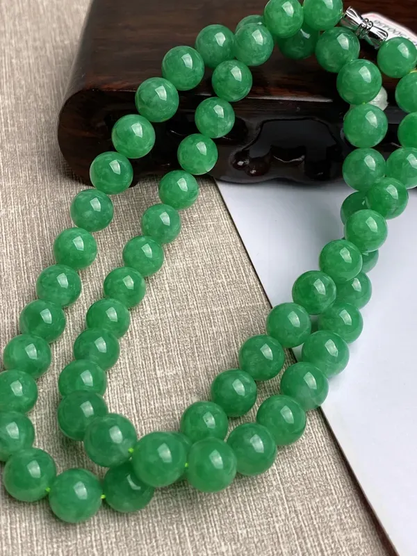 A货翡翠-种好满绿圆珠项链，尺寸-其一圆珠直径9.7mm重量90.77g